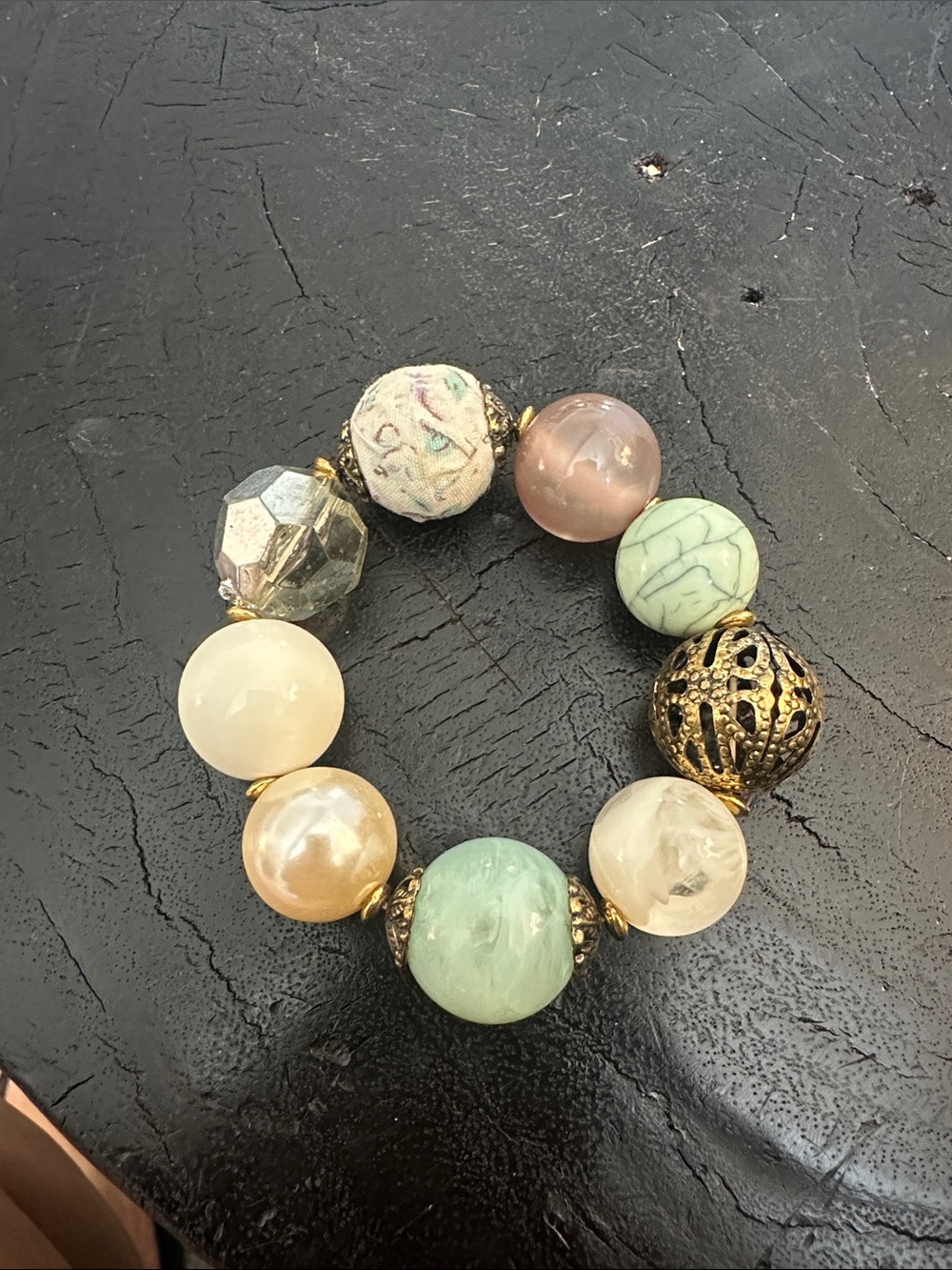 Chunky Beaded Stretch Bracelet in Cream, Pearl & Mint